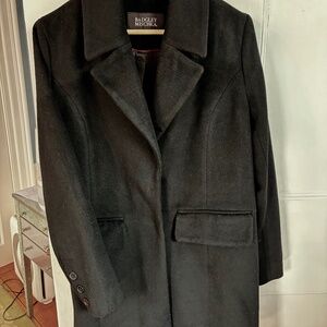 Badgley Mischka Elegant Dark Coat, Cozy and warm!